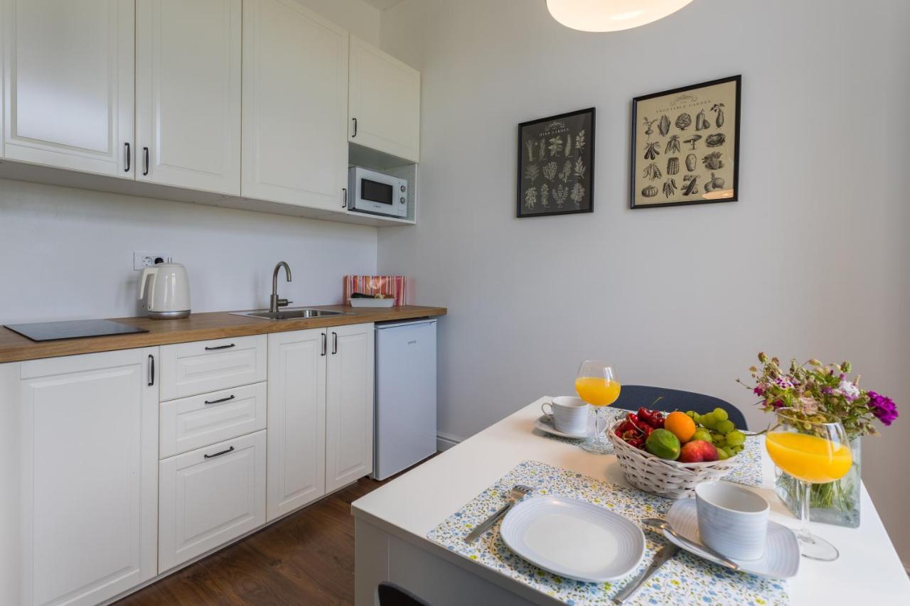 Bu2 Pula Studio Apartment Extérieur photo